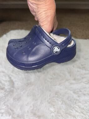 Crocs Furry Lined Toddler 6/7 Blue Slip On Mules. Classic, Grt. Shape